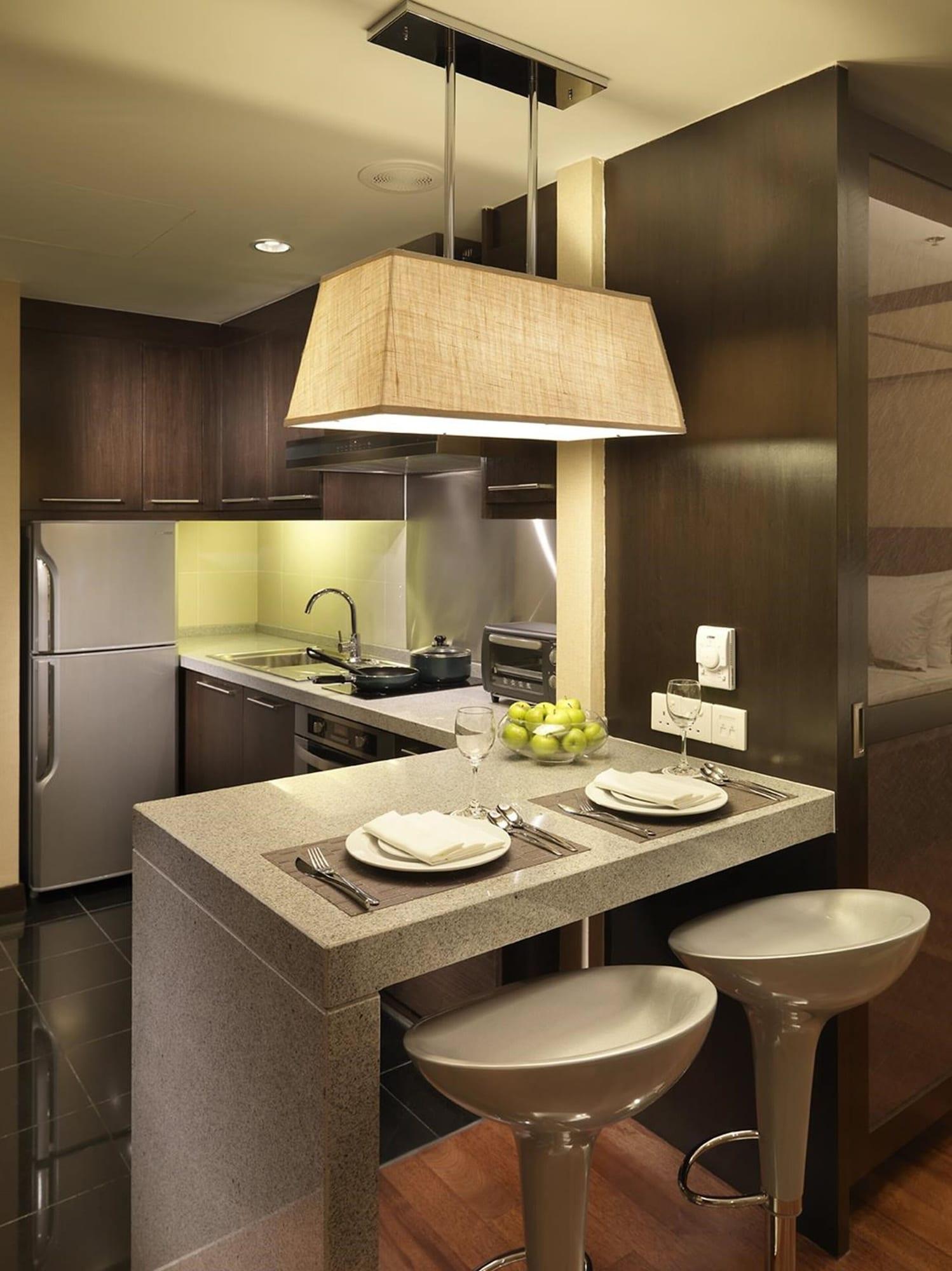 Micasa All Suites Hotel Kuala Lumpur Eksteriør billede A kitchen in a typical apartment