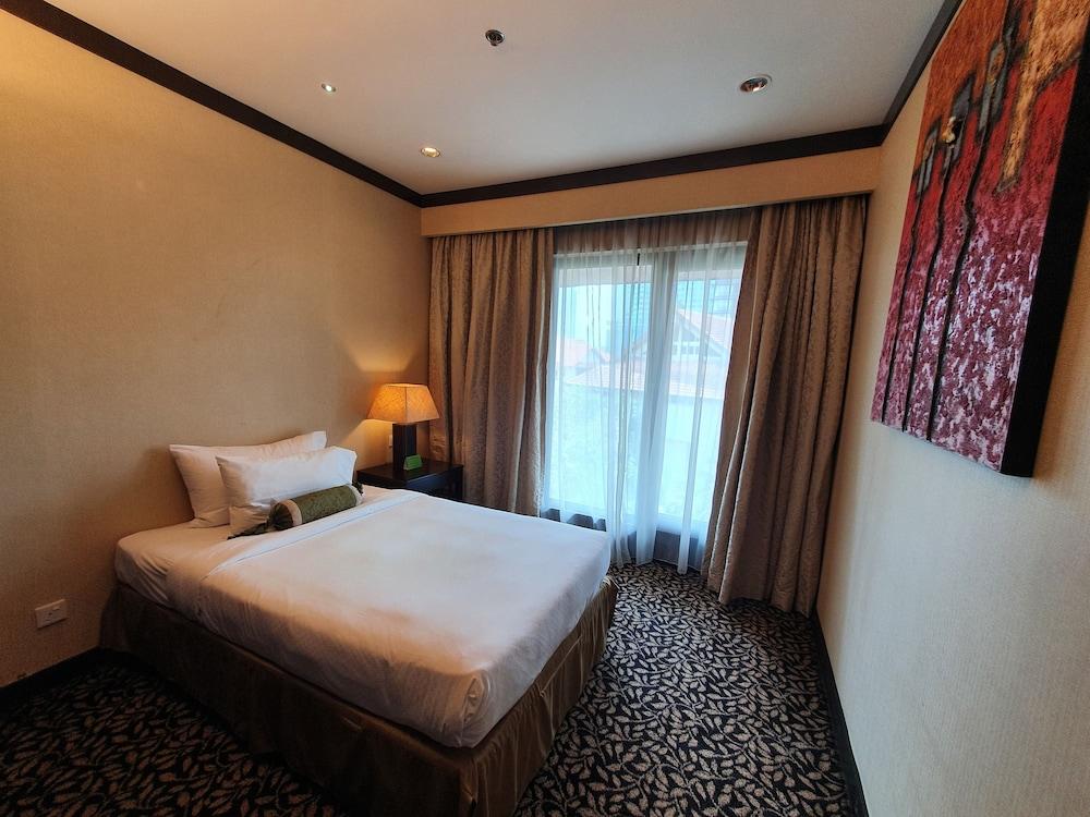 Micasa All Suites Hotel Kuala Lumpur Eksteriør billede A bedroom at the hotel
